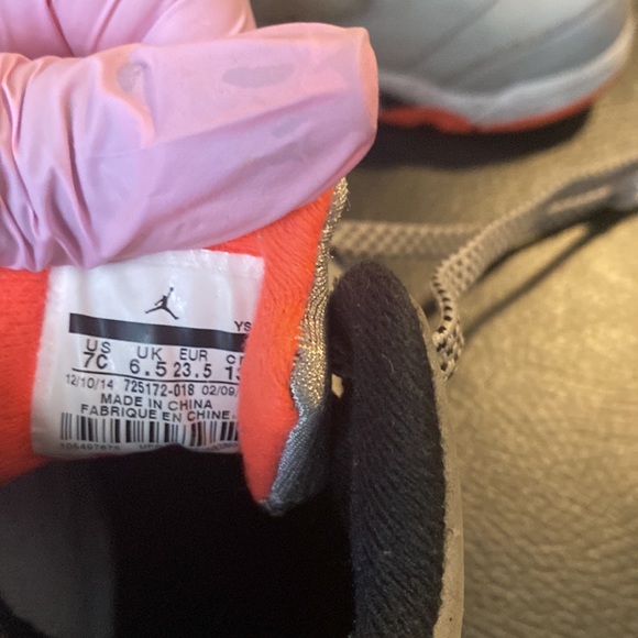 Jordan’s Retro size 7c - Picture 6 of 6